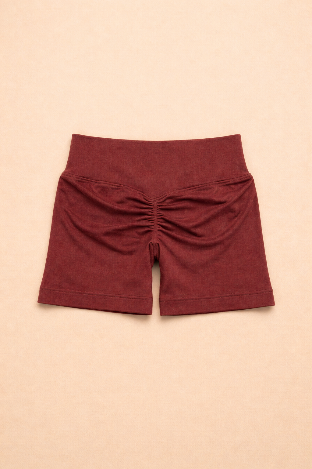 טייץ קצר מחטב מבית LUMI- אימון באיכות ונוחות